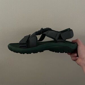 Men’s Teva Sandals Size 9